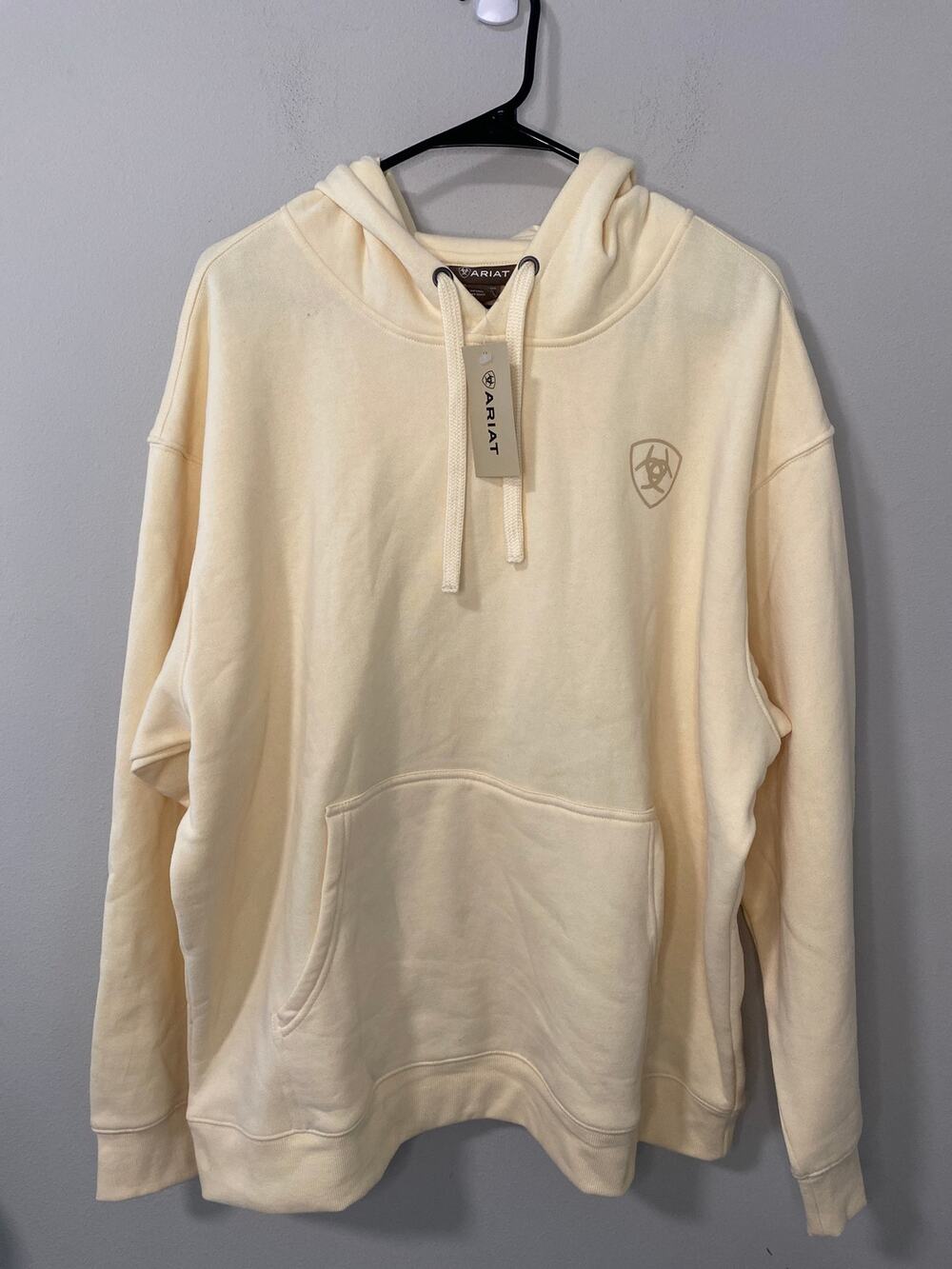 New Ariat Logo Hoodie Vanilla Custard Men’s Size XL